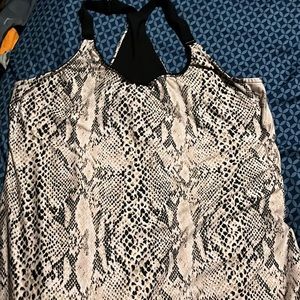 Pink and black medium nightgown